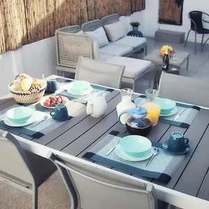 Holiday home - Private Spacious Sunlit Patio, Olhao